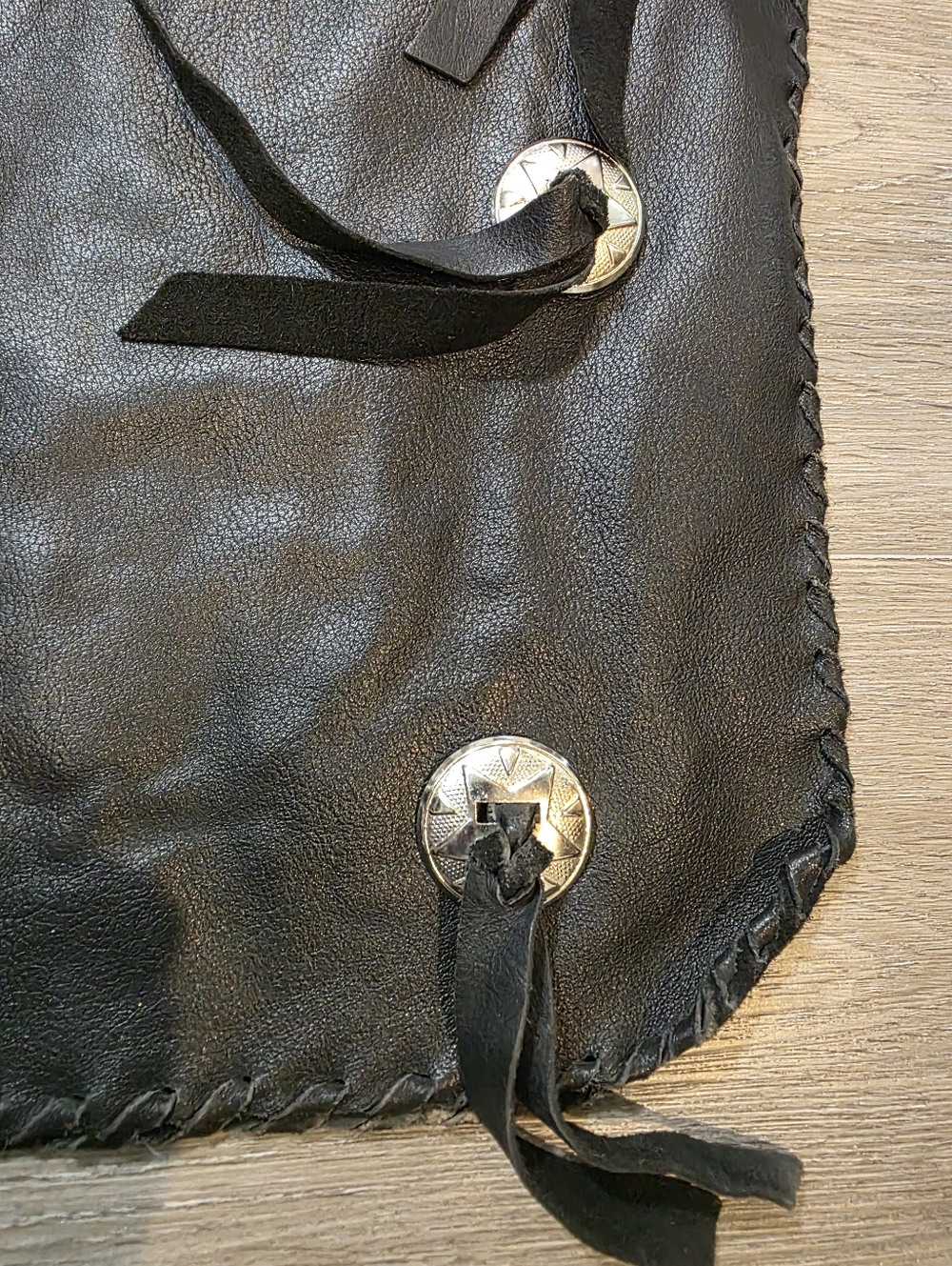 Vintage Heavy Leather Motorcycle/Cowboy Chaps Unisex Sz S-M Conchos Snaps - Picture 11 of 13